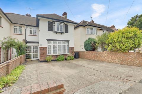 4 bedroom semi-detached house for sale, Woodgrange Drive, Southend-on-sea, SS1