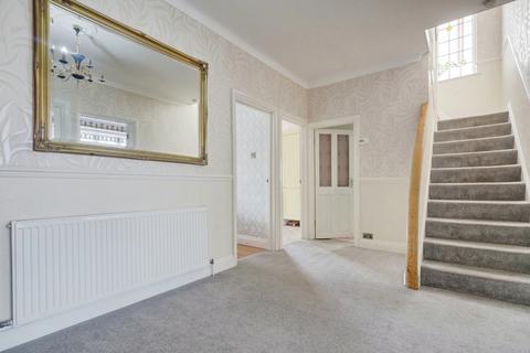 4 bedroom semi-detached house for sale, Woodgrange Drive, Southend-on-sea, SS1