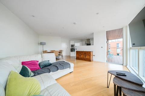 2 bedroom apartment for sale, High Street, Brentford, Middlesex