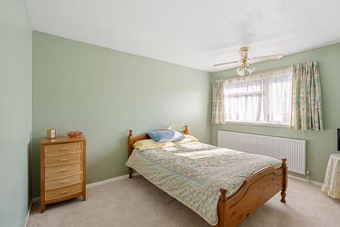 29 Kenia Walk, Gravesend, DA12 4HN
