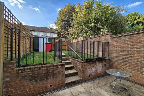 8 Cygnet Close, Orpington, BR5 2FF