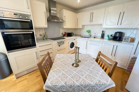 2 bedroom apartment to rent, 133 Axminster Road, London N7