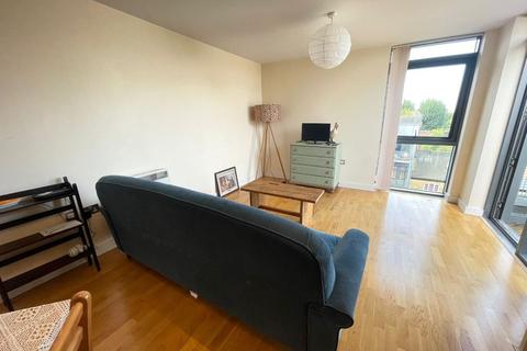 2 bedroom apartment to rent, 133 Axminster Road, London N7