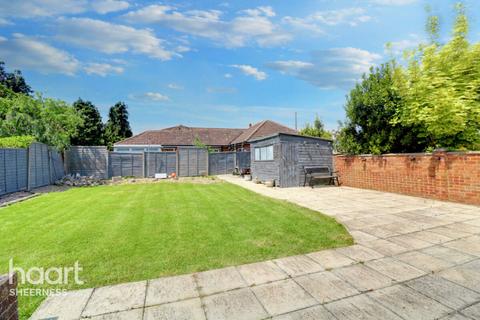 3 bedroom bungalow for sale, Barton Hill Drive, Sheppey