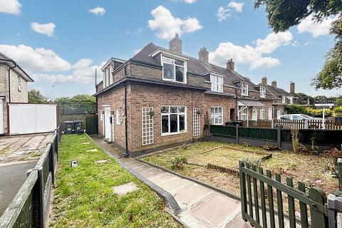 3 bedroom terraced house to rent, College Road, Birmingham B44