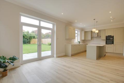 4 bedroom detached house for sale, Hayes Avenue, Bournemouth, BH7