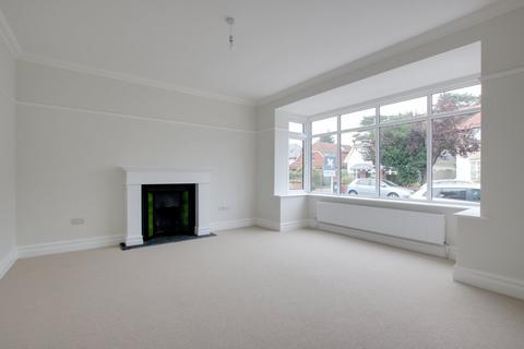 4 bedroom detached house for sale, Hayes Avenue, Bournemouth, BH7