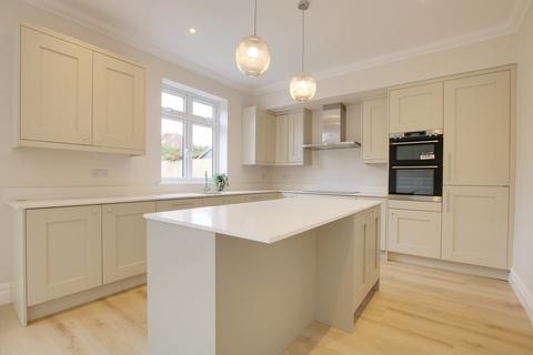 4 bedroom detached house for sale, Hayes Avenue, Bournemouth, BH7