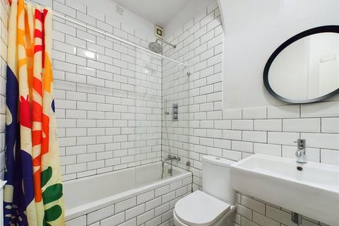 1 bedroom apartment for sale, Avonley Road, London, SE14