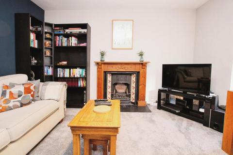 2 bedroom flat to rent, Cotham Vale, Bristol BS6