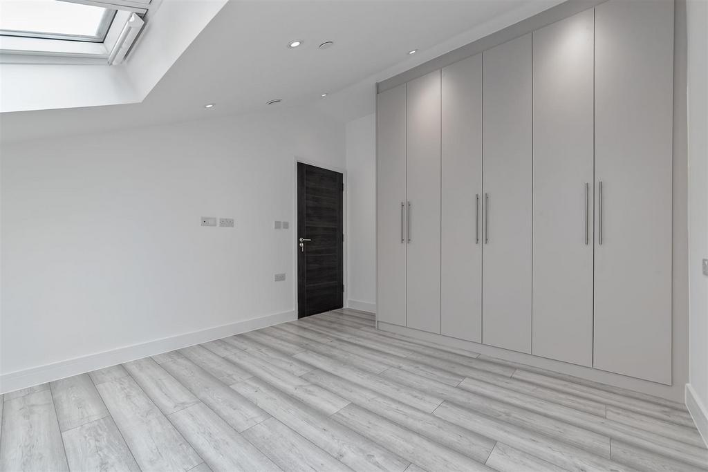 107 The Hill(Left Property)-53.jpg