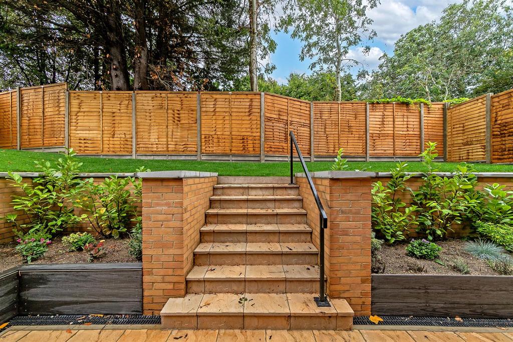 107 The Hill(Left Property)-70.jpg