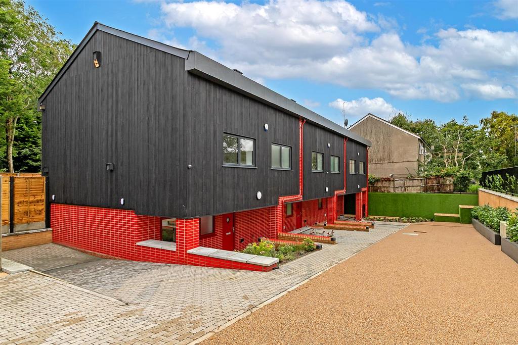 107 The Hill(Left Property)-13.jpg