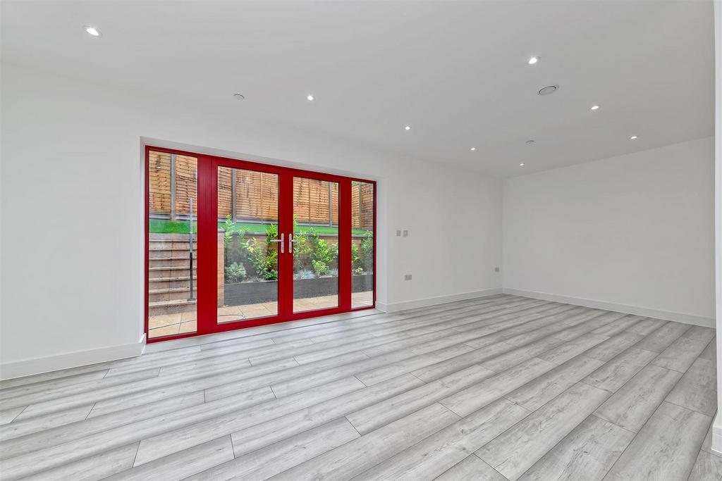 107 The Hill(Left Property)-27.jpg