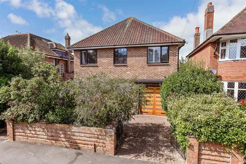 4 bedroom detached house for sale, Southview Drive, Worthing, West Sussex