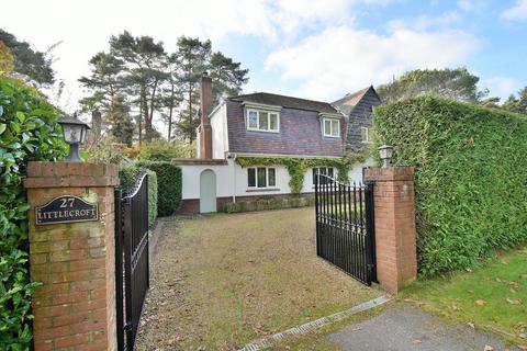 4 bedroom detached house for sale, Queens Road, Ferndown, BH22