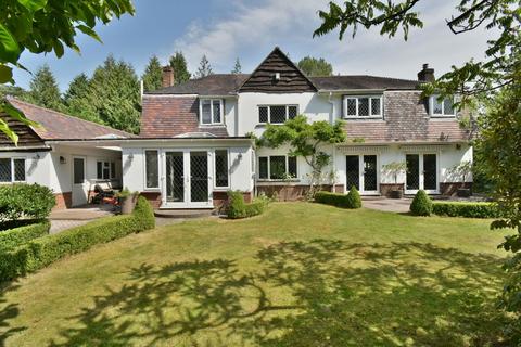 4 bedroom detached house for sale, Queens Road, Ferndown, BH22