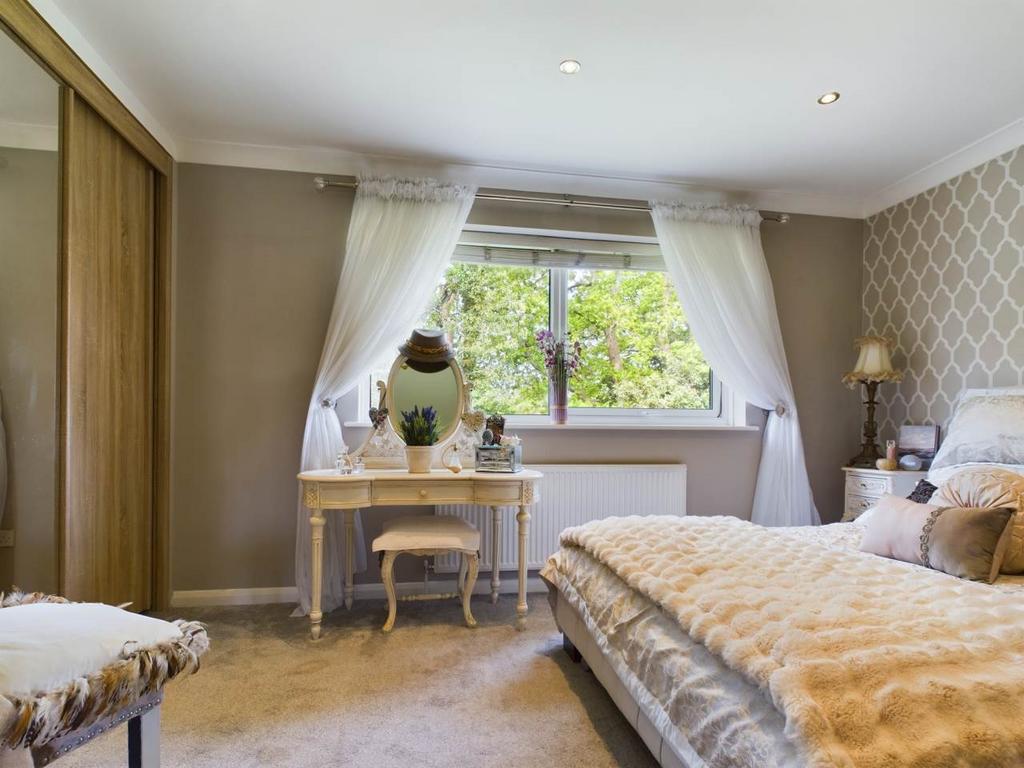 36 mon bedroom 2