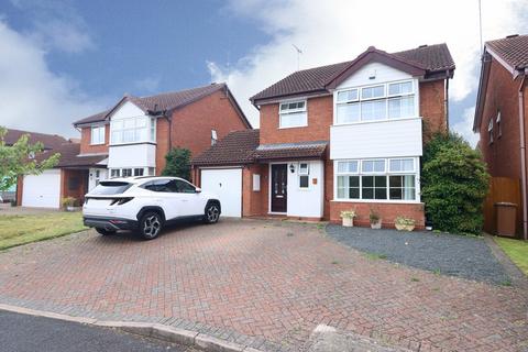 4 bedroom detached house for sale, Cardinal Drive, Kidderminster, DY10