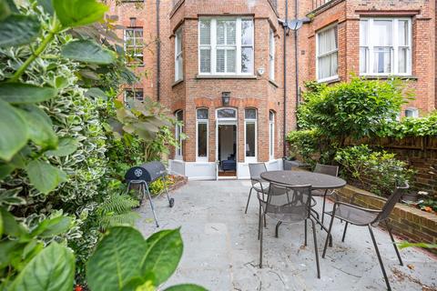 2 bedroom apartment for sale, Canfield Gardens, London, NW6