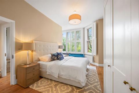 2 bedroom apartment for sale, Canfield Gardens, London, NW6