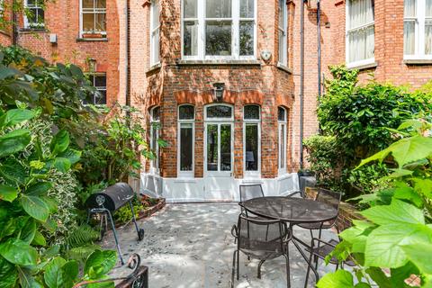 2 bedroom apartment for sale, Canfield Gardens, South Hampstead