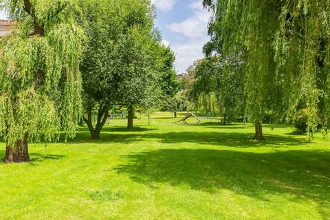 2 bedroom apartment for sale, Canfield Gardens, South Hampstead