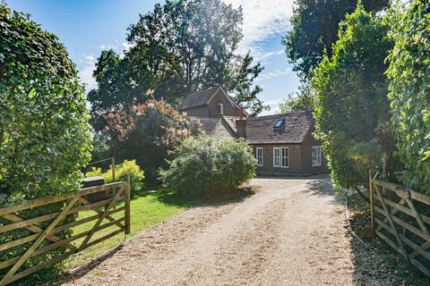 4 bedroom detached house for sale, Guildford Road, Horsham RH12