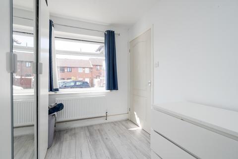 5 Chestnut Close, Bolton, BL3 4DR