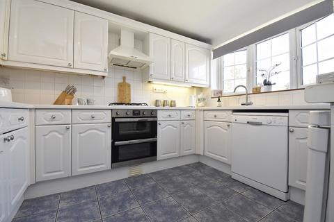 5 Stapleton Road, Orpington, BR6 9TL