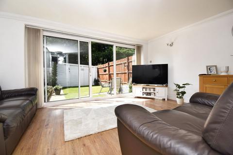 5 Stapleton Road, Orpington, BR6 9TL