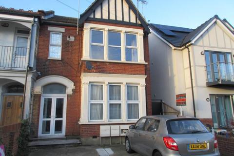 1 bedroom flat to rent, Genesta Road, Westcliff On Sea