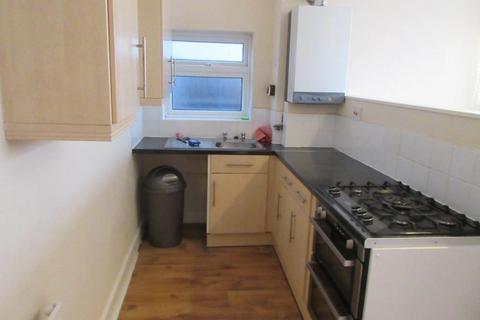 1 bedroom flat to rent, Genesta Road, Westcliff On Sea