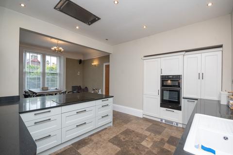 St Helens Ferntower Road, Crieff, PH7 3DB