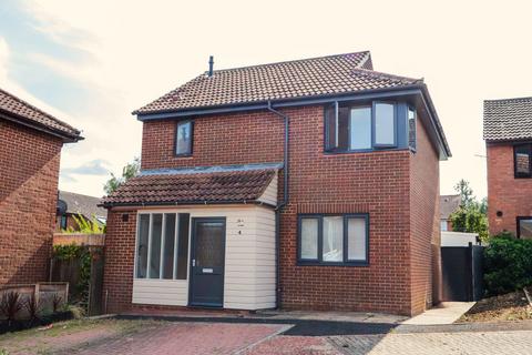 3 bedroom detached house for sale, Walking Distance to Cranbrook Town