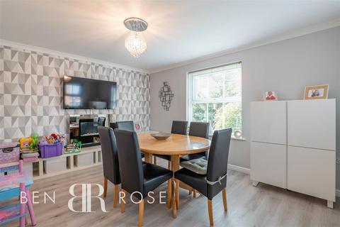4 bedroom detached house for sale, Parish Gardens, Leyland