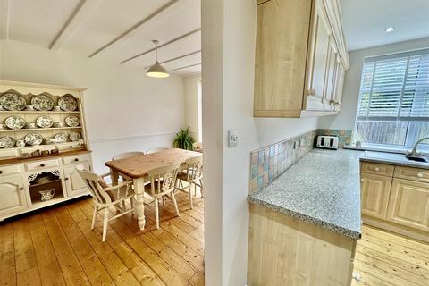 23 Hillside Road, Darlington, DL3 8HB