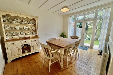 23 Hillside Road, Darlington, DL3 8HB