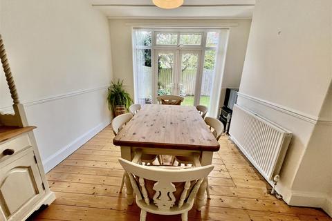 23 Hillside Road, Darlington, DL3 8HB