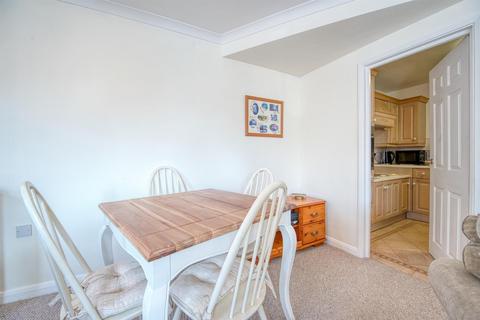 2 bedroom flat for sale, Matlock Street, Bakewell