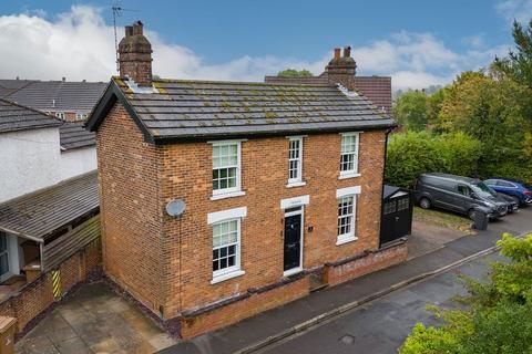 2 Albany Road, Andover, SP10 3EZ