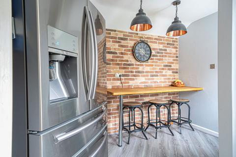 2 Albany Road, Andover, SP10 3EZ