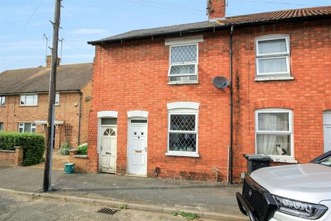 2 bedroom terraced house for sale, Roberts Street, Rushden NN10