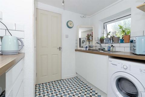 undefined, New England Road, Brighton