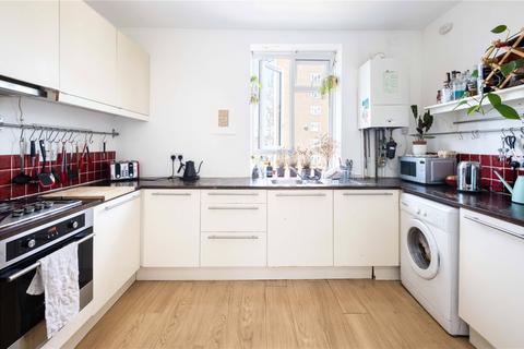 3 bedroom flat for sale, Cheddington House, Whiston Road, Bethnal Green, London, E2