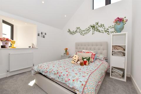 68 Borstal Hill, Whitstable, CT5 4NB