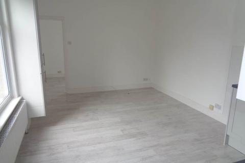 1 bedroom flat to rent, York Road, Southend On Sea