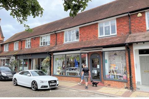21 High Road, Byfleet, West Byfleet, KT14 7QH