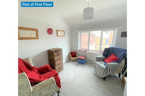 21 High Road, Byfleet, West Byfleet, KT14 7QH
