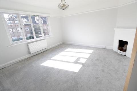 21 High Road, Byfleet, West Byfleet, KT14 7QH